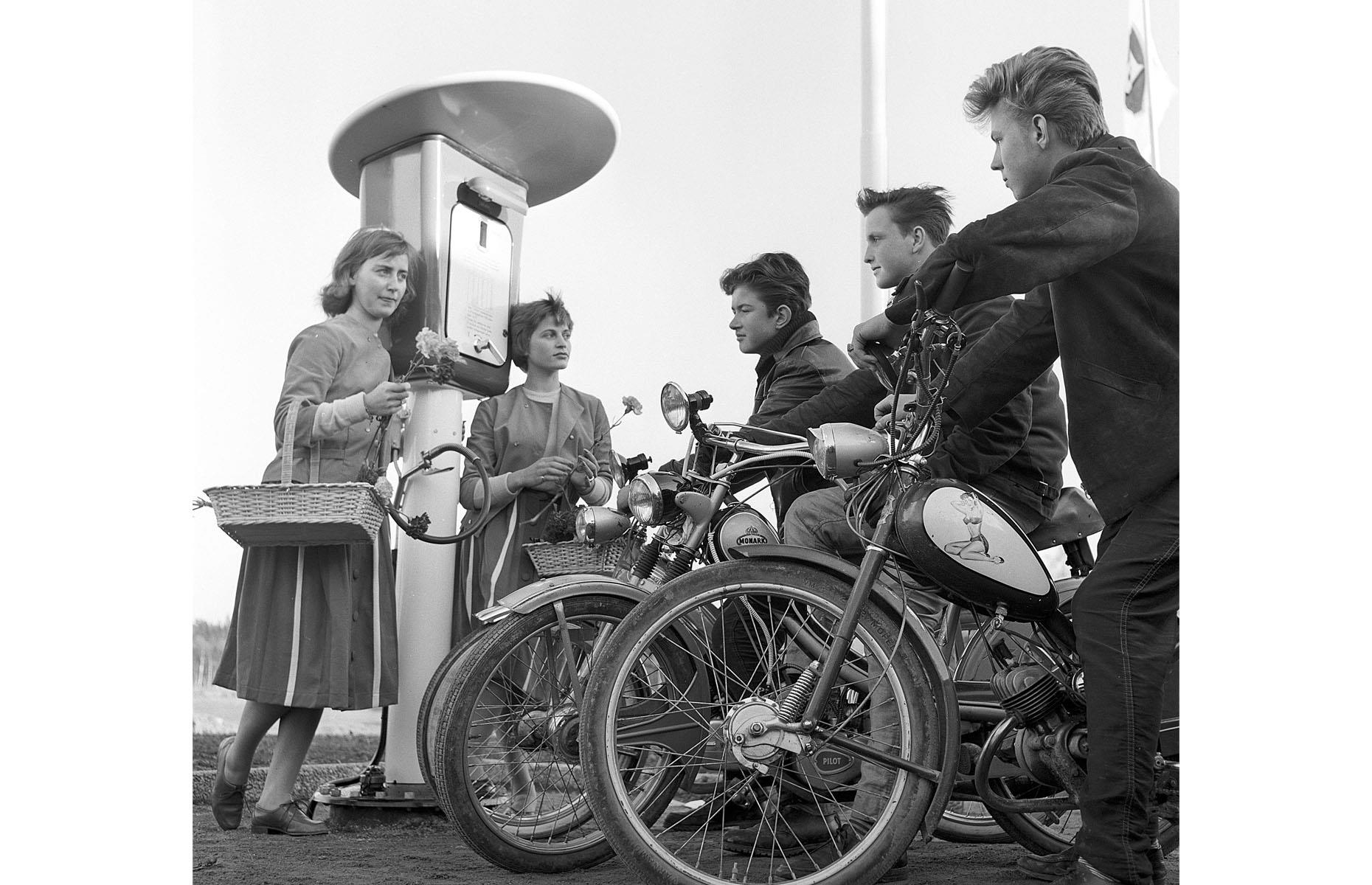 Midsummer meets rock and roll, Sweden, 1958